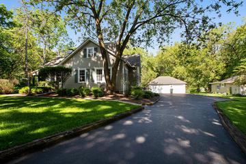 10591 Haegers Bend Rd., Barrington Hills, IL 60010