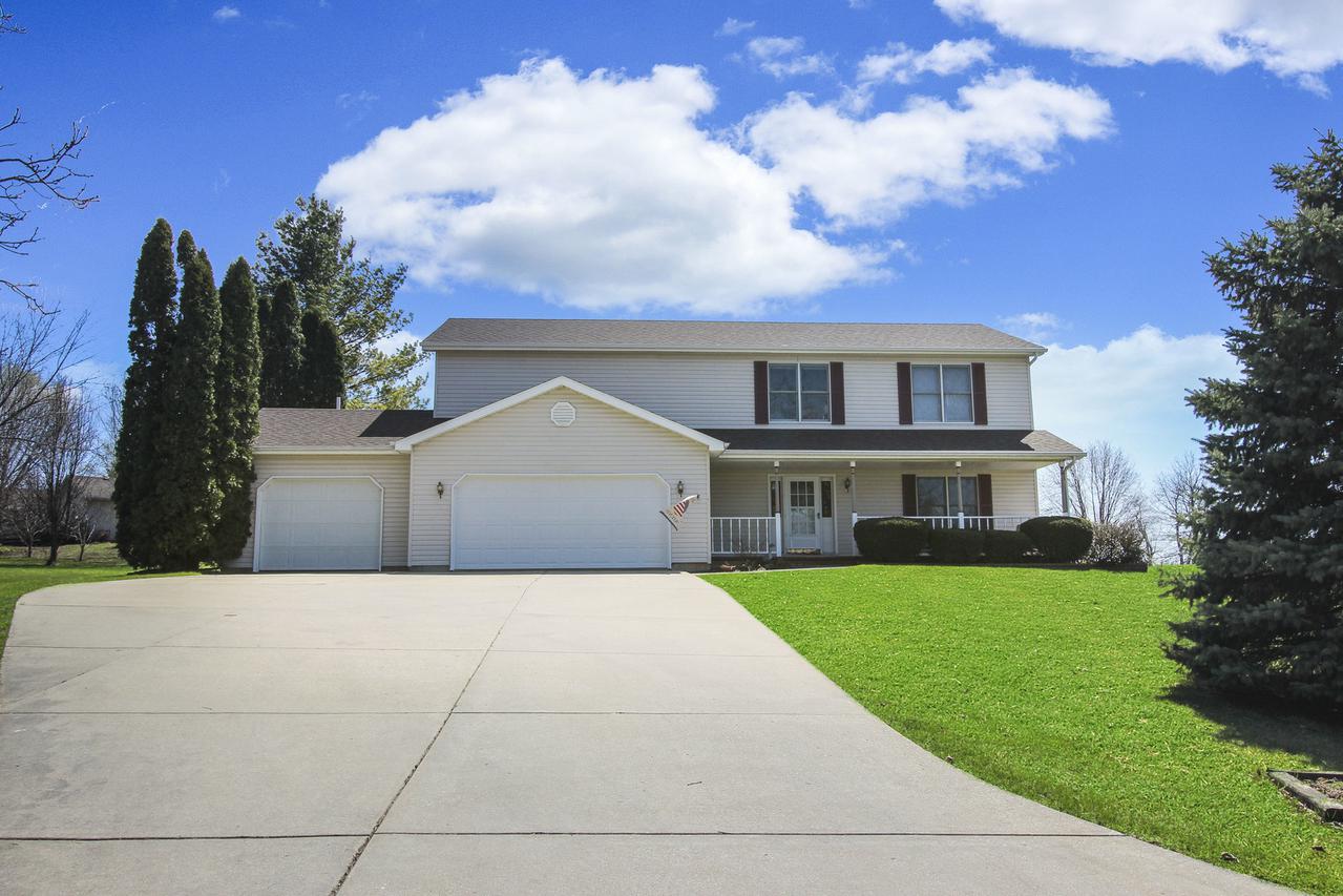 565 Sandra Cir., Freeport, IL 61032