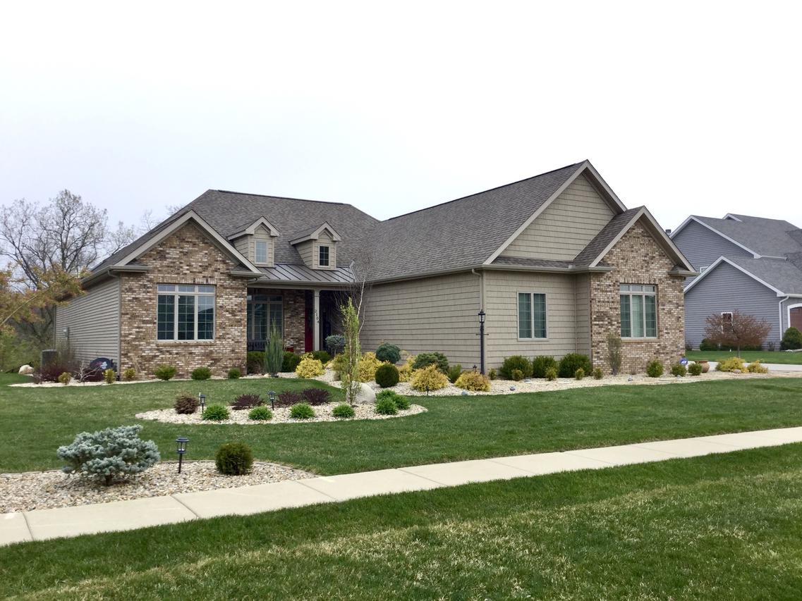 2104 E Slade Ln., Mahomet, IL 61853