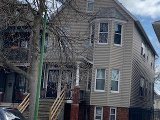 8049 S Coles Ave., Chicago, IL 60617