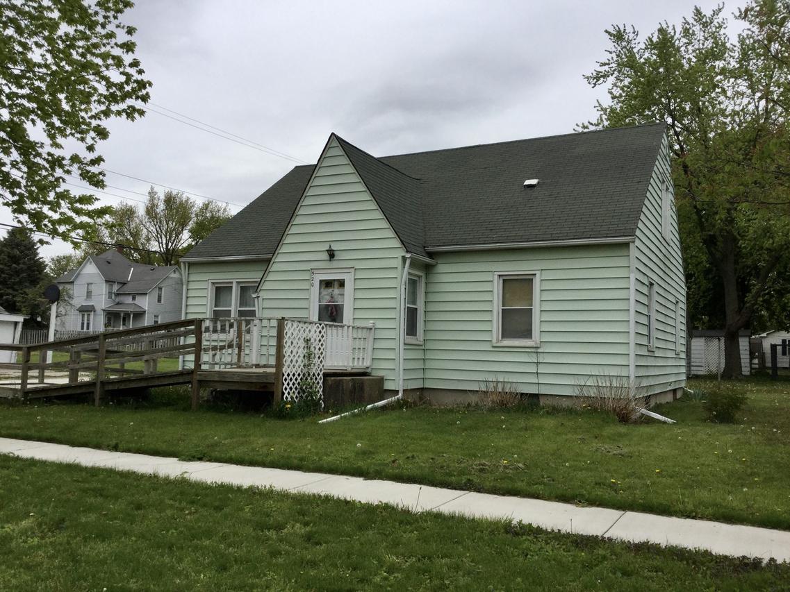 520 E 9th St., Gibson City, IL 60936