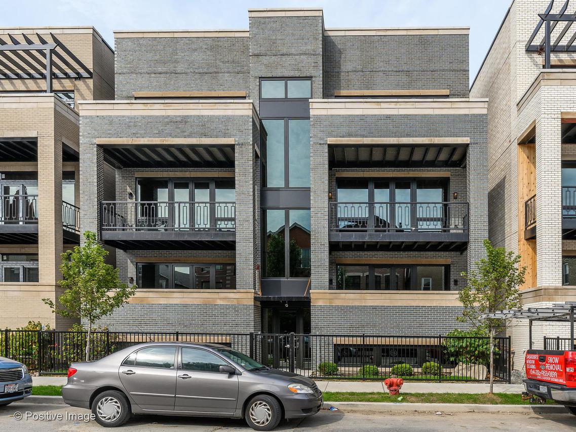 1340 W Walton St. #1E, Chicago, IL 60642