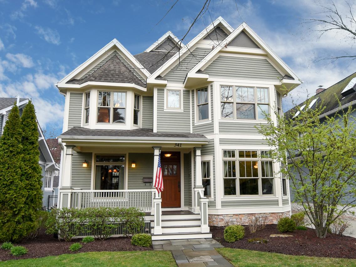 341 N Catherine Ave., La Grange Park, IL 60526