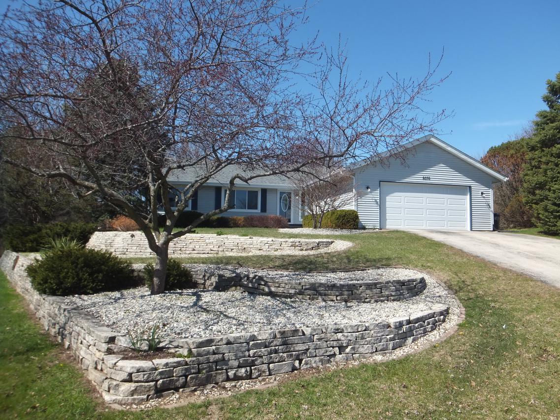 9370 Old Towne Ct., Roscoe, IL 61073