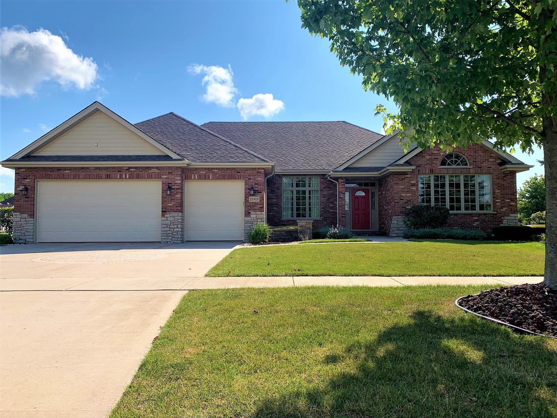 21915 Parkway Ln., Frankfort, IL 60423
