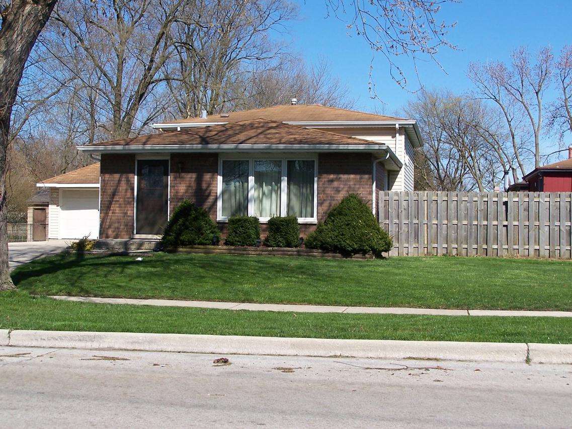 14255 S Kostner Ave., Crestwood, IL 60418