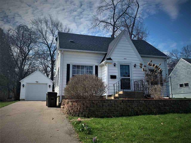 1349 W Logan St., Freeport, IL 61032