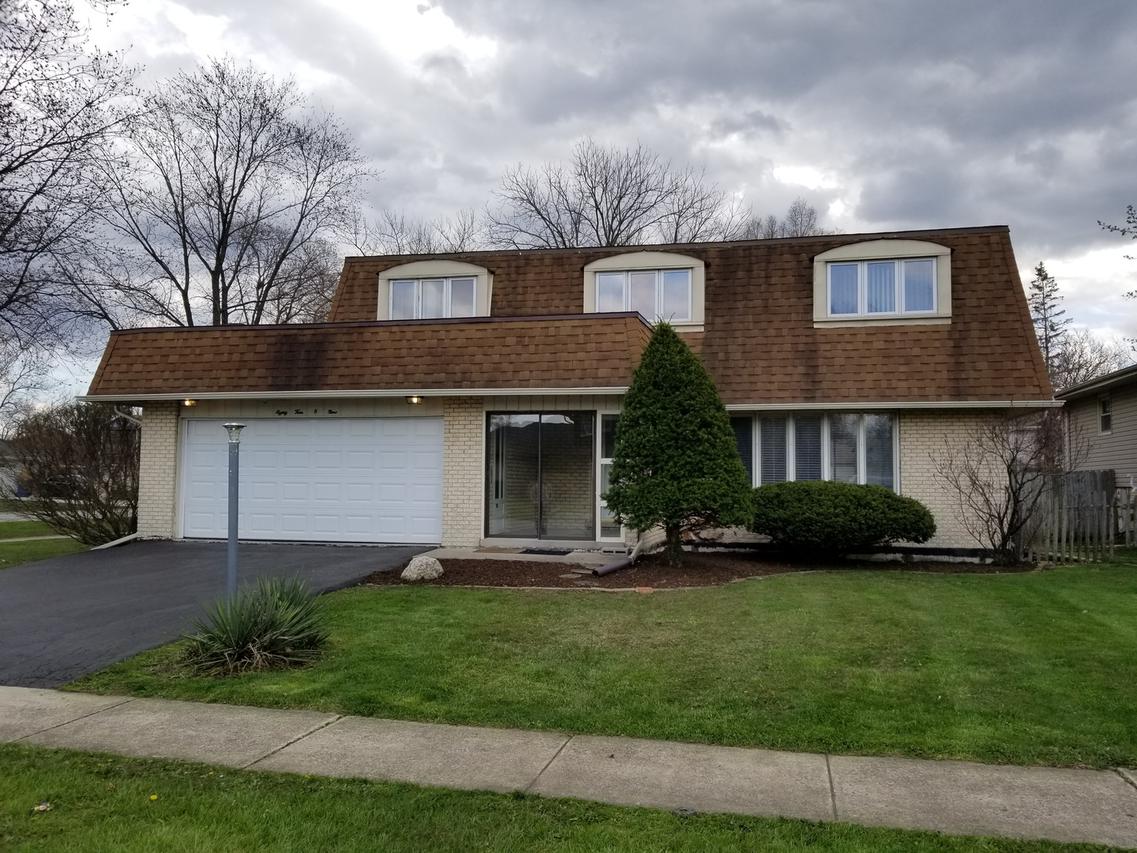 8409 W Sun Valley Dr., Palos Hills, IL 60465