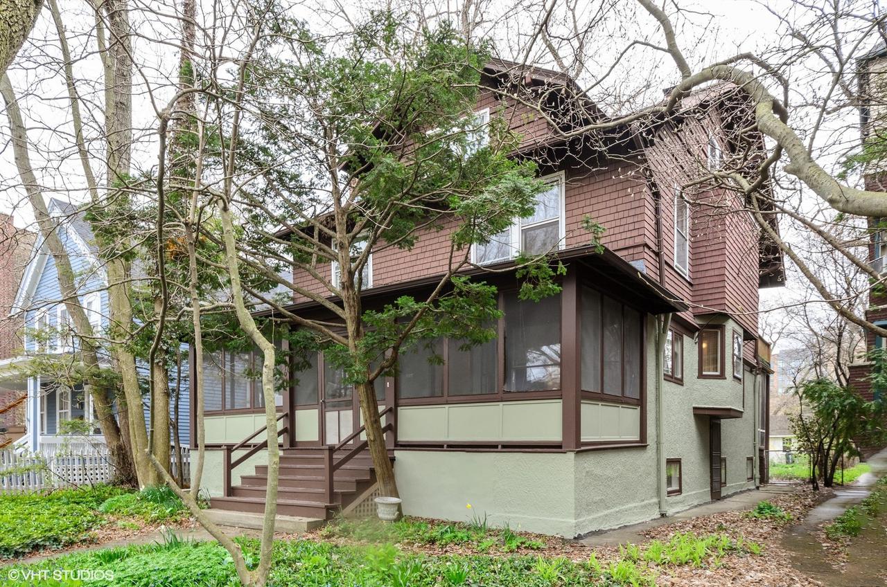 1910 Orrington Ave., Evanston, IL 60201