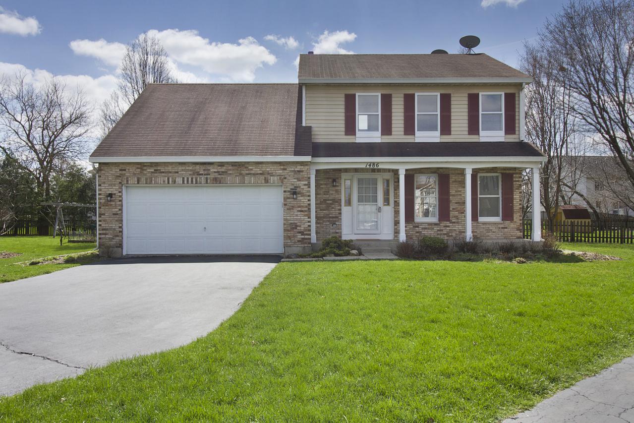 1486 Knotty Pine Dr., Elgin, IL 60123