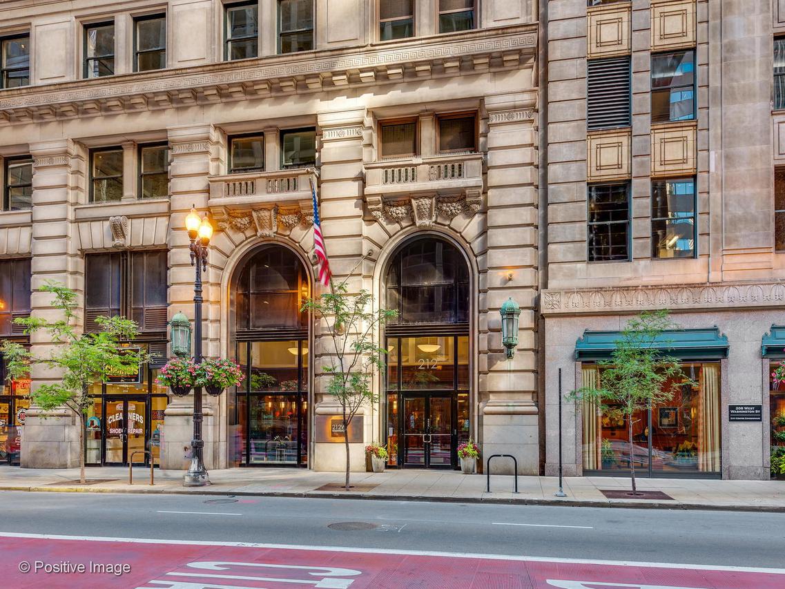 212 W Washington St. #2010, Chicago, IL 60606