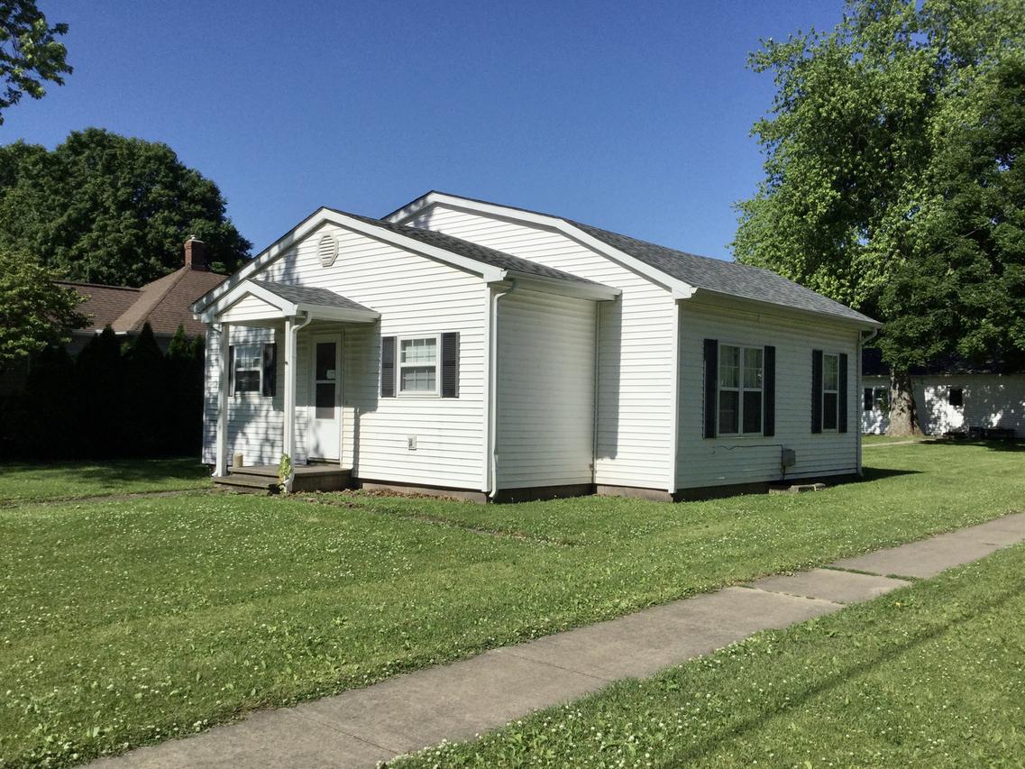 417 N Calhoun St., Tolono, IL 61880