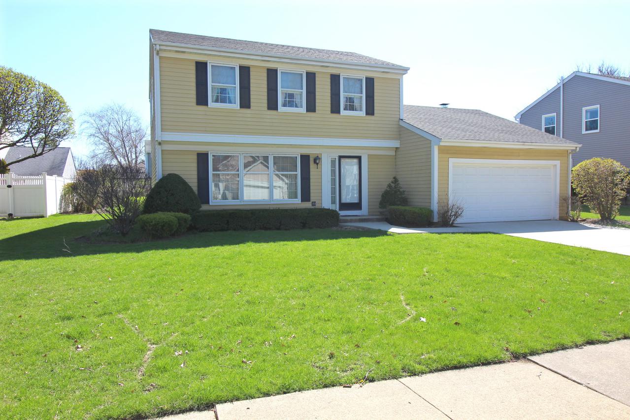 185 Longridge Dr., Bloomingdale, IL 60108