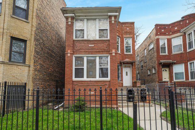 49 N Lotus Ave., Chicago, IL 60644