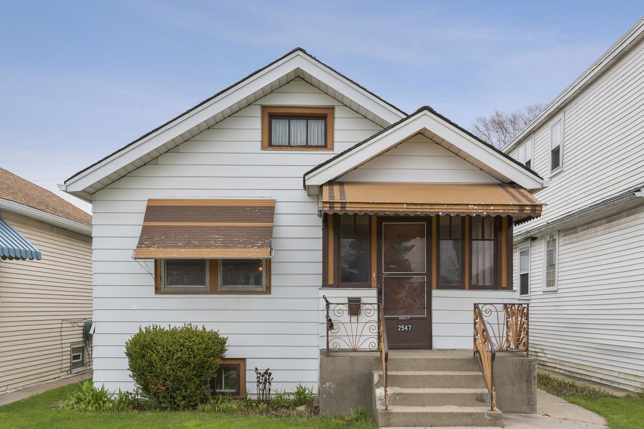 2547 N New England Ave., Chicago, IL 60707