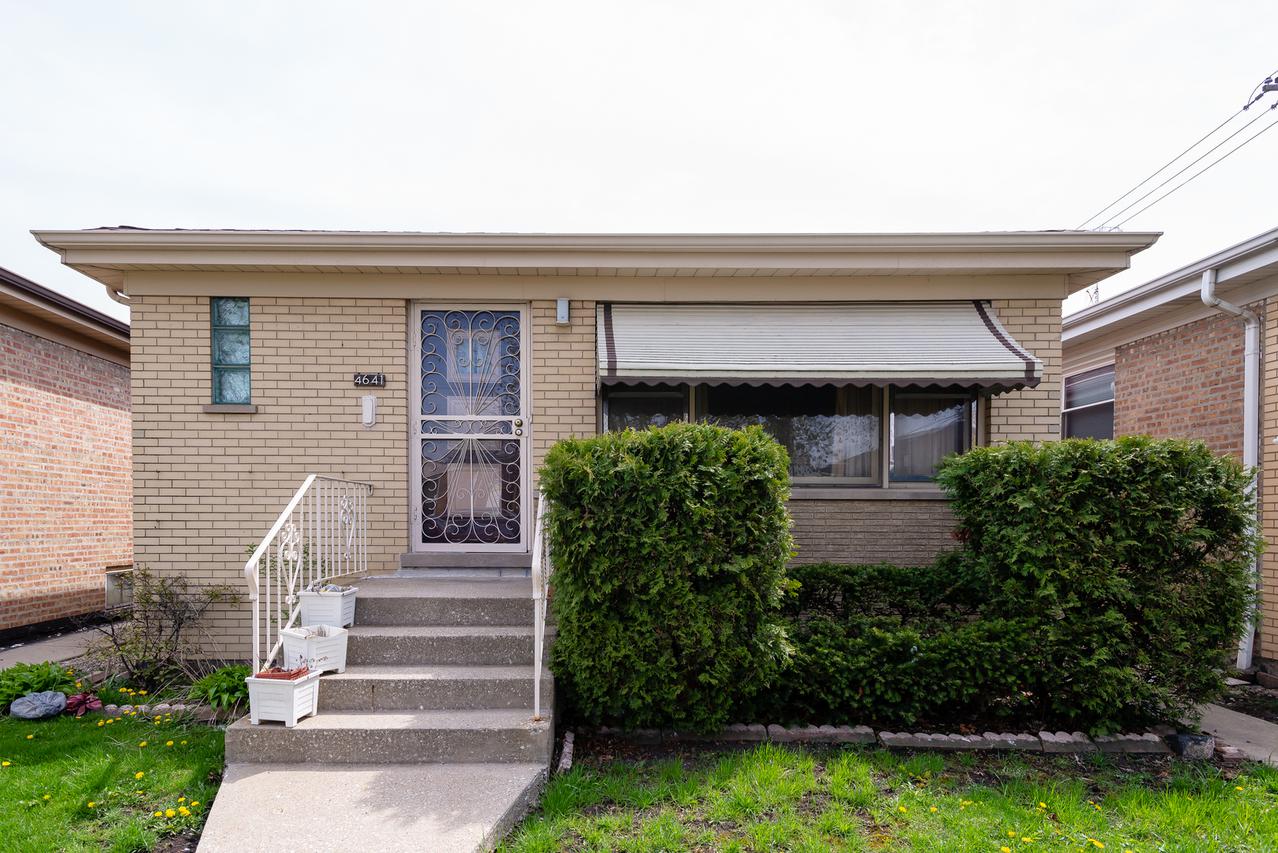 4641 S Lawler Ave., Chicago, IL 60638