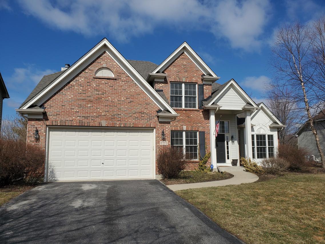 825 Wingfoot Dr., North Aurora, IL 60542