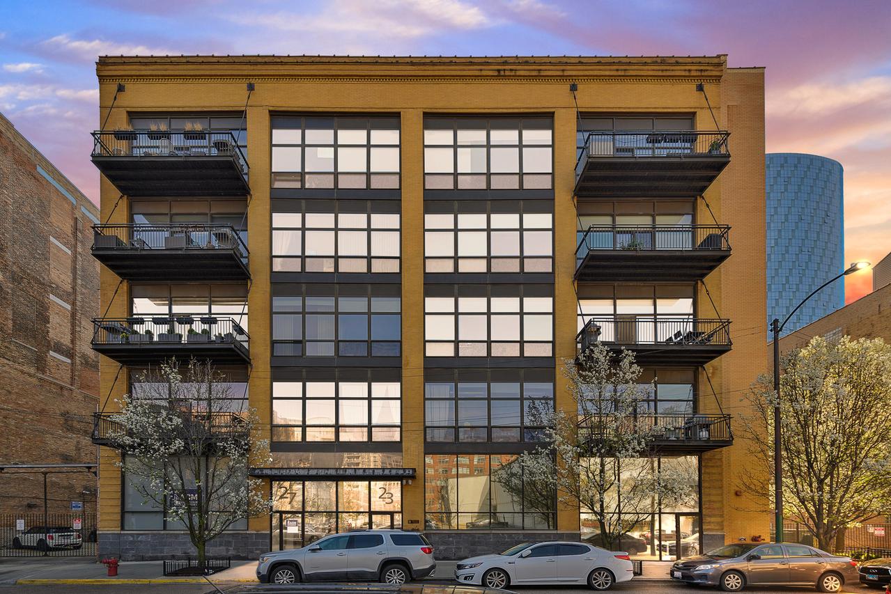 23 N Green St. #405, Chicago, IL 60607