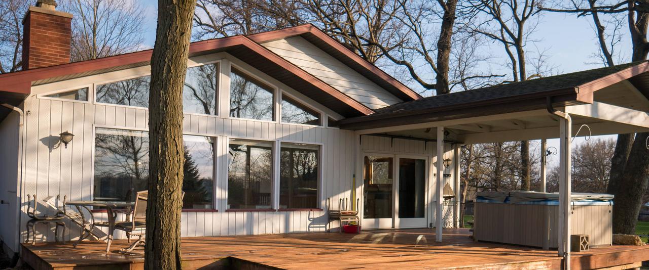 802 Lake Holiday Dr., Lake Holiday, IL 60548