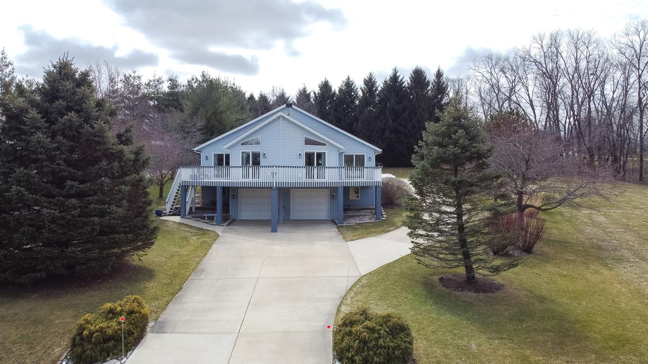 1785 Gainsboro Rd., Lake Summerset, IL 61019