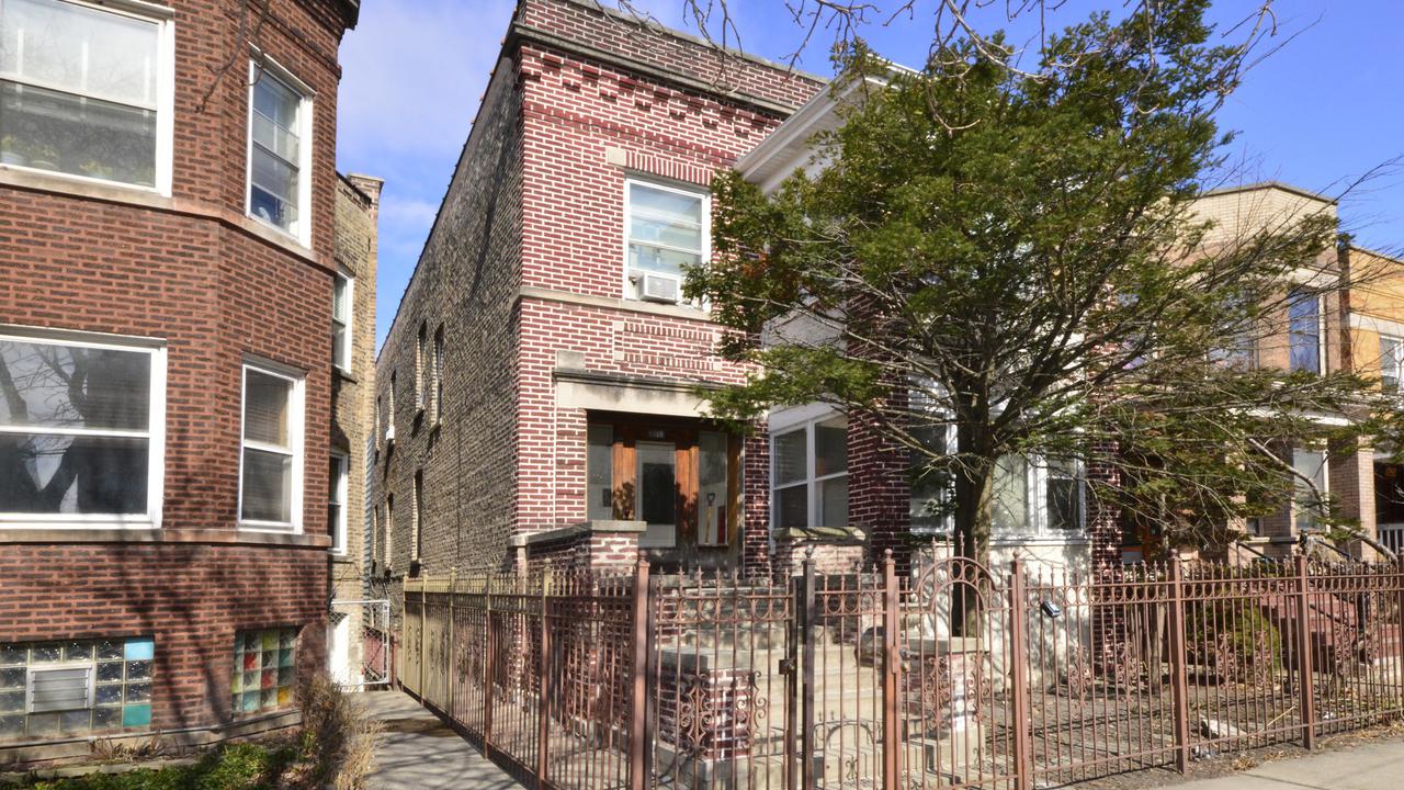 2500 W Gunnison St., Chicago, IL 60625