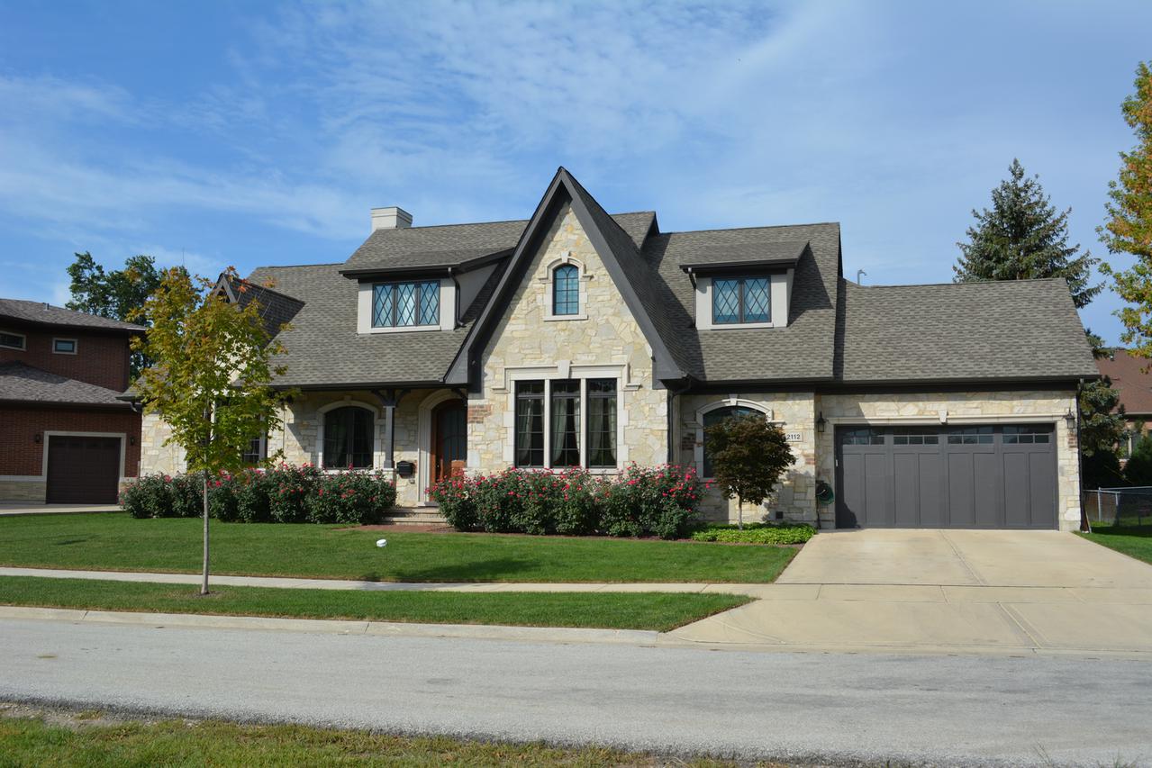 2112 N Ridge Ave., Arlington Heights, IL 60004