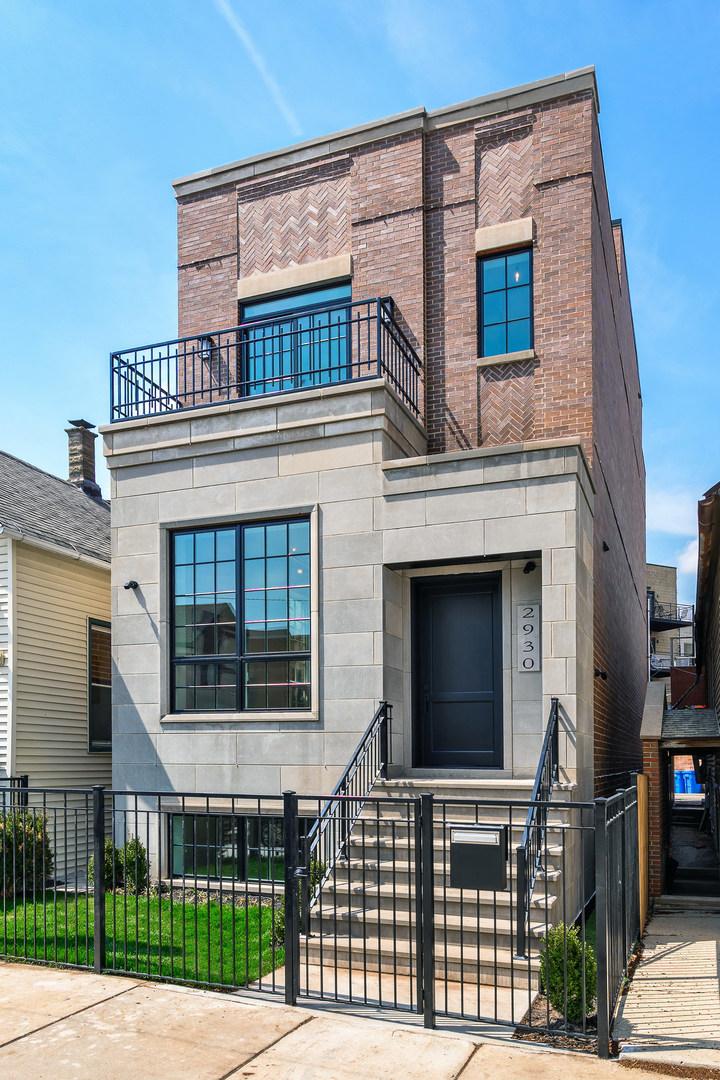 2930 N Lakewood Ave., Chicago, IL 60657