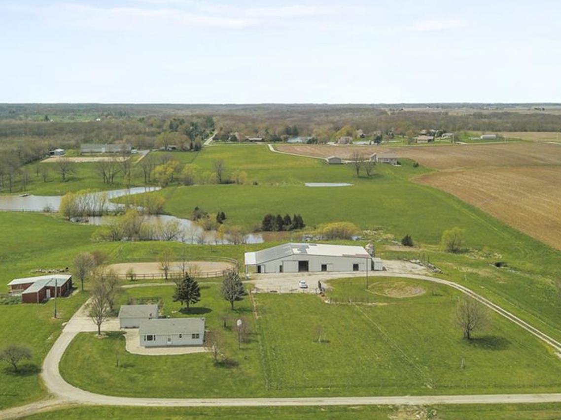 2643 CR 525 North, El Paso, IL 61738