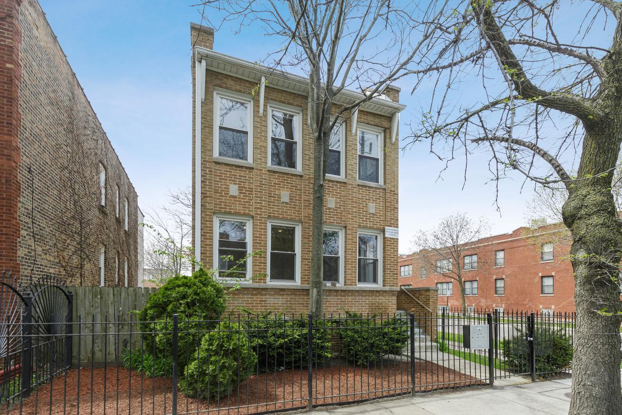 1654 N Austin Ave., Chicago, IL 60651