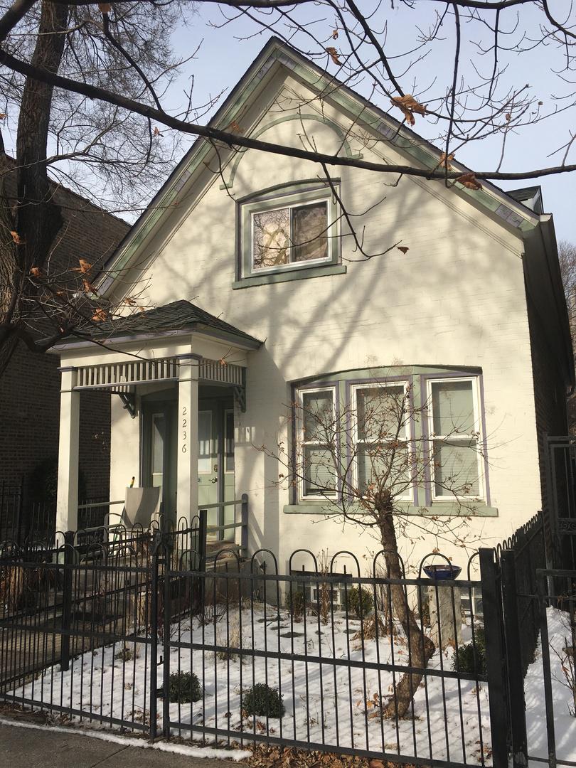 2236 W Dickens Ave., Chicago, IL 60647