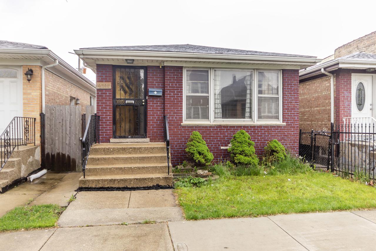 4348 W Cortez St., Chicago, IL 60651