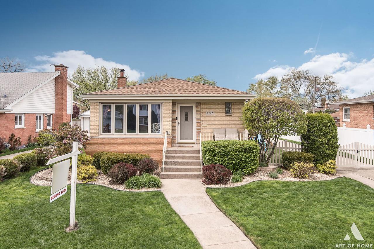 5140 W 105th Pl., Oak Lawn, IL 60453