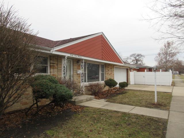 2700 W 94th Pl., Evergreen Park, IL 60805