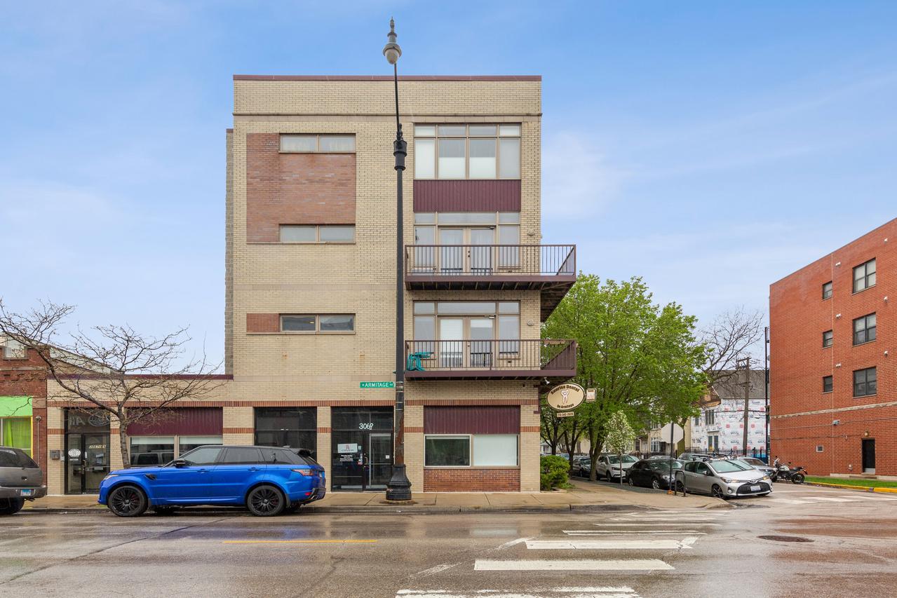 3069 W Armitage Ave. #1S, Chicago, IL 60647