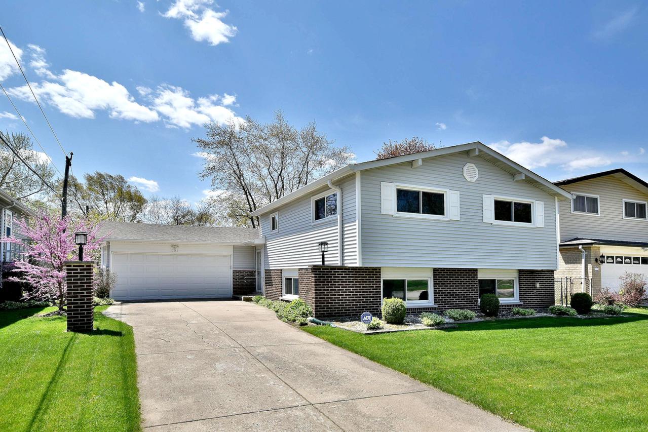 331 Dulles Rd., Des Plaines, IL 60016