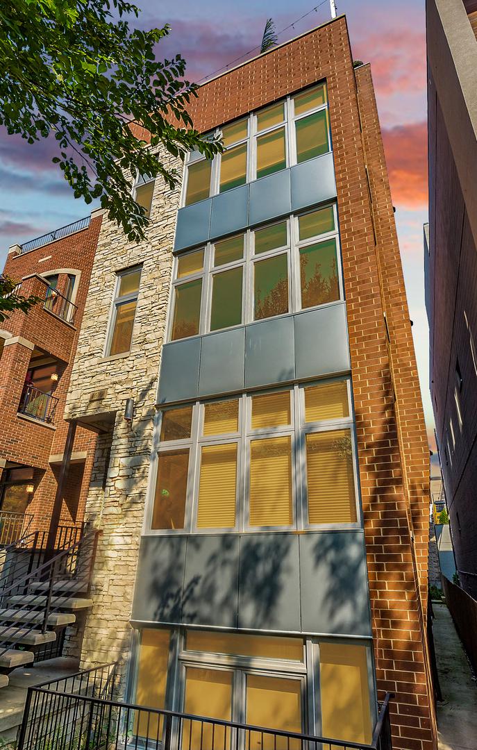 1516 W Chestnut St. #3, Chicago, IL 60642