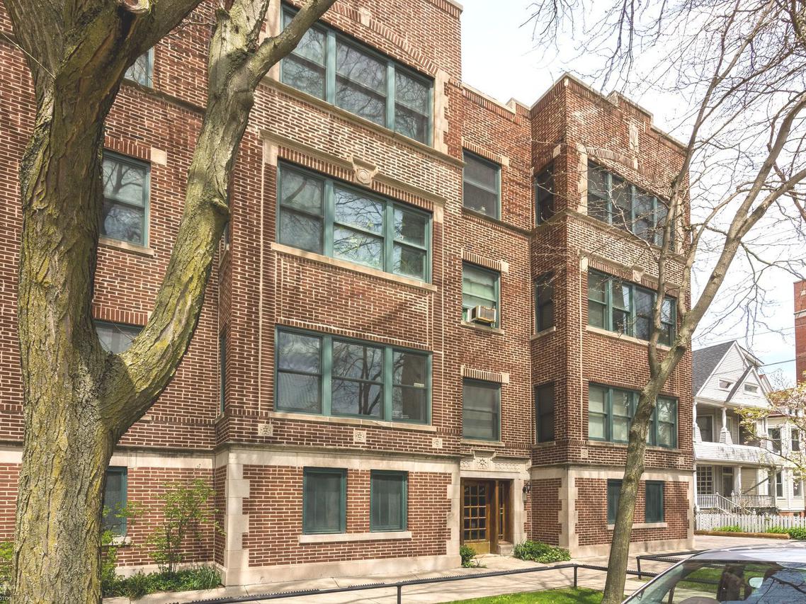 1314 E 56th St. #3, Chicago, IL 60637