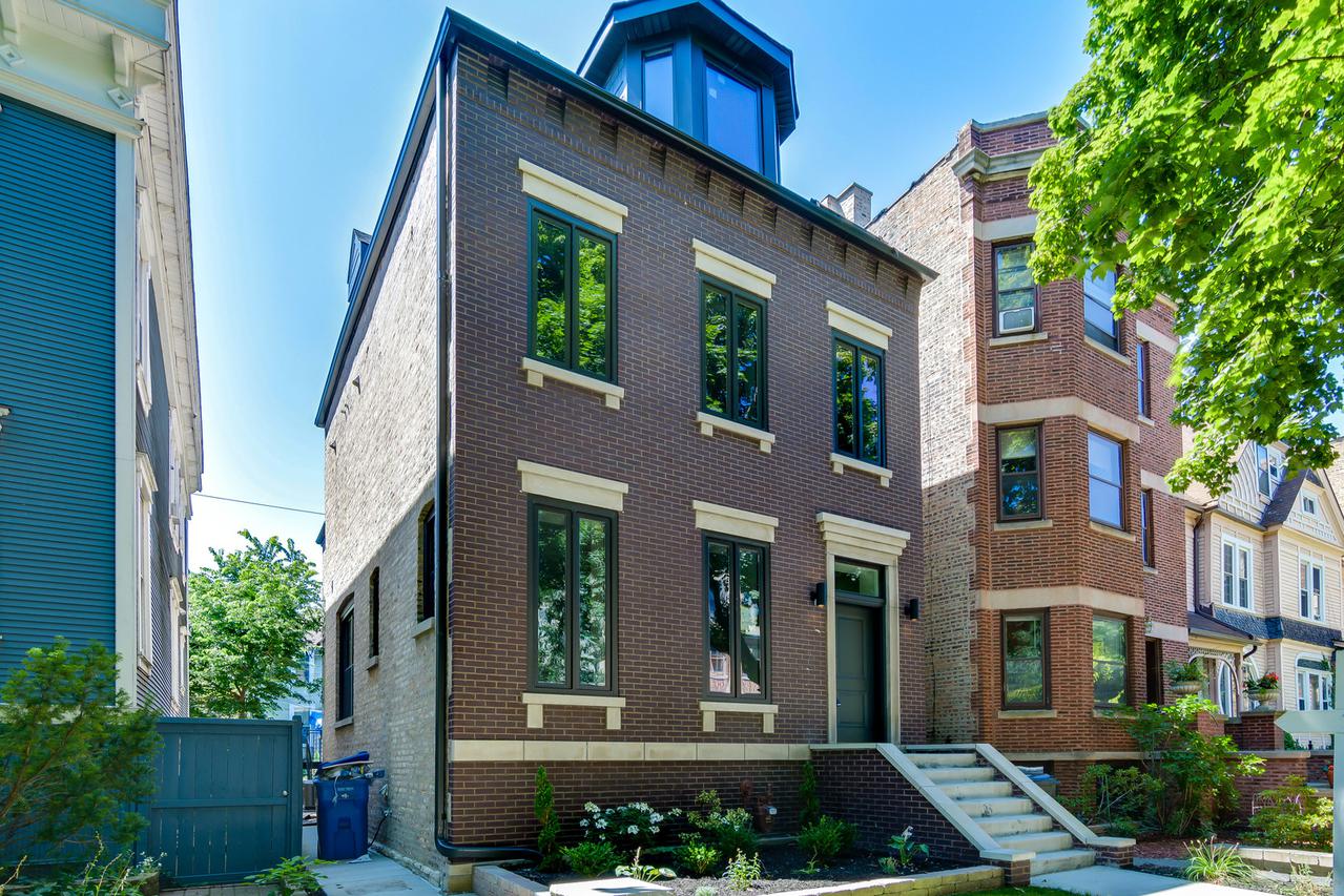5428 S Dorchester Ave., Chicago, IL 60615