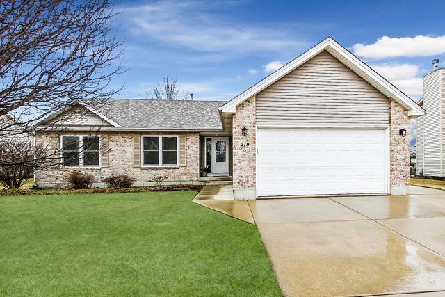 219 Ashwood Dr., Sycamore, IL 60178