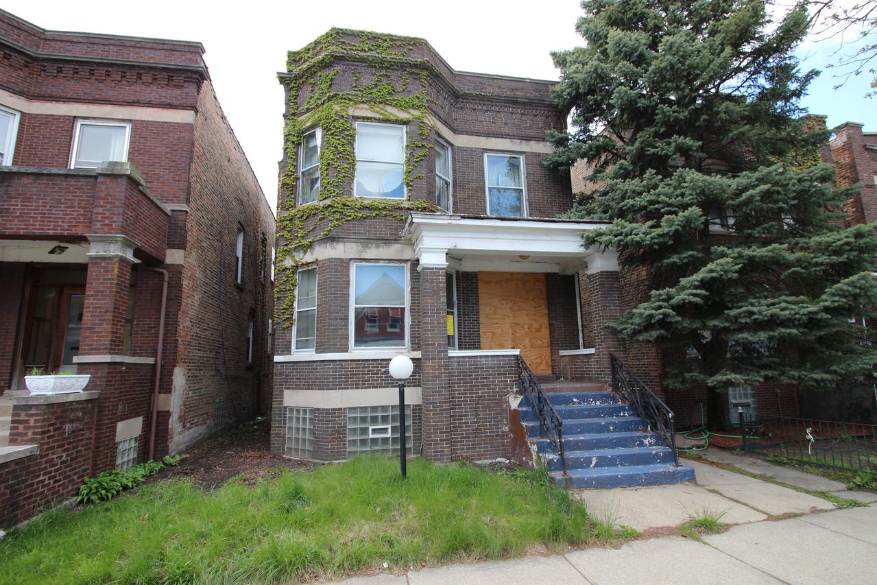 7240 S Saint Lawrence Ave., Chicago, IL 60619