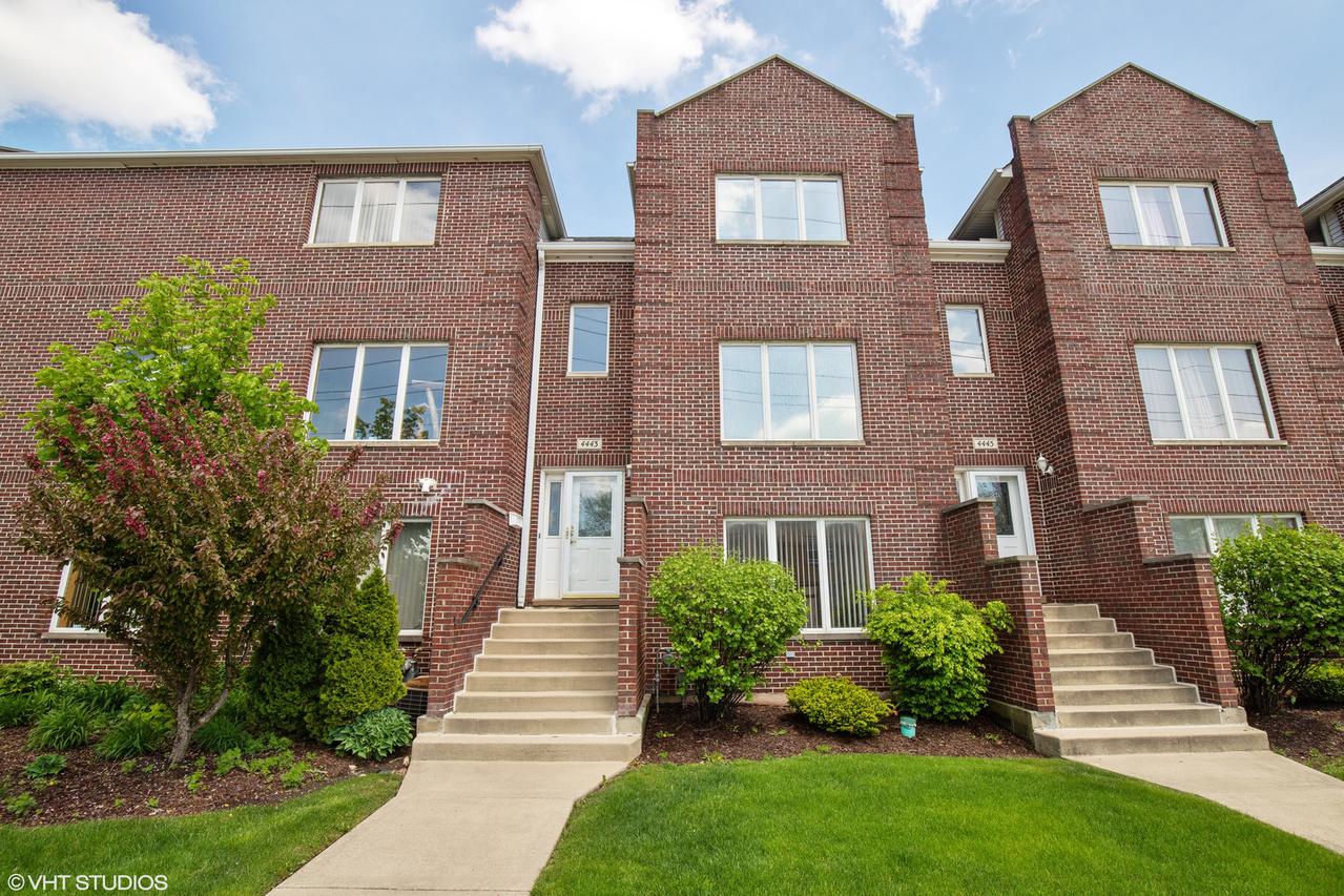 4443 Lawndale Ave., Lyons, IL 60534