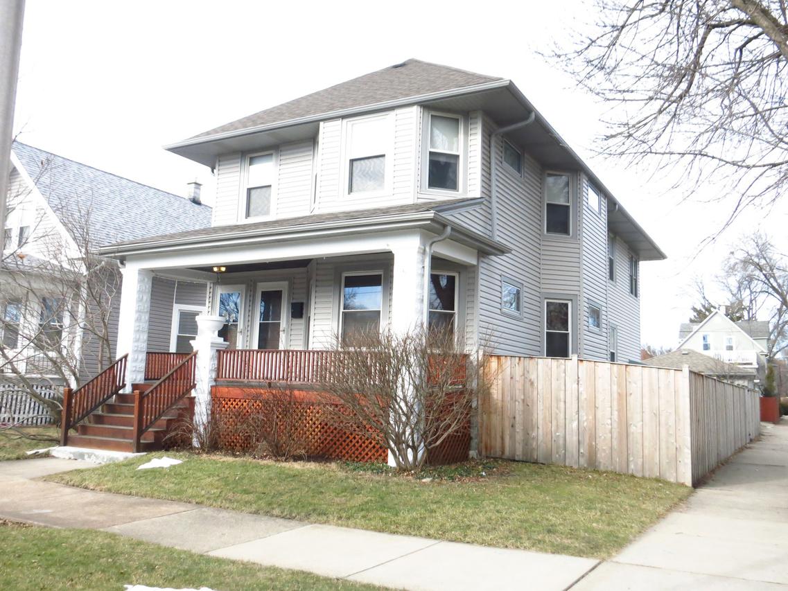 5802 W Grace St., Chicago, IL 60641
