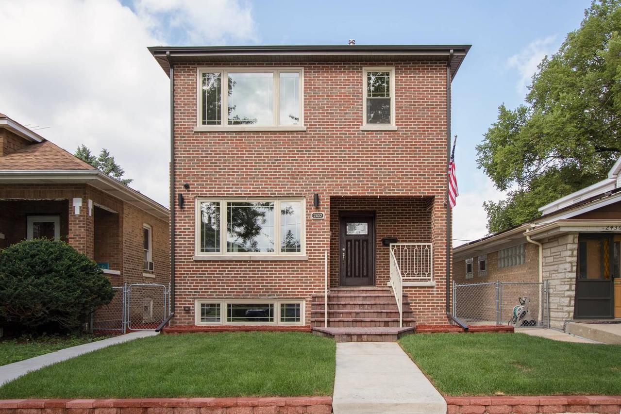 2432 N Neva Ave., Chicago, IL 60707