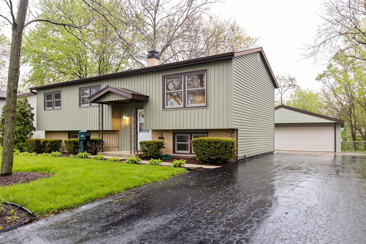 2654 Jonquil Ln., Woodridge, IL 60517