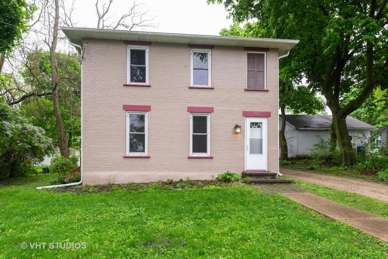 315 Prairie St., St. Charles, IL 60174