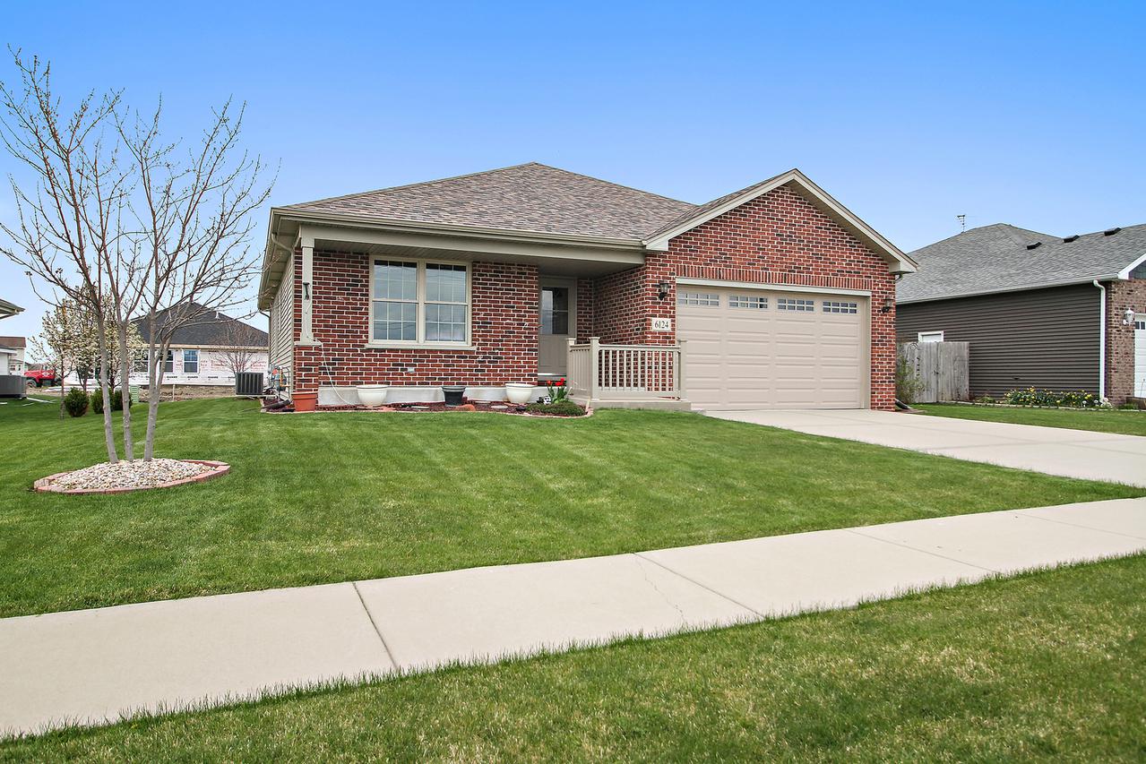 6124 Park View Dr., Bourbonnais, IL 60914