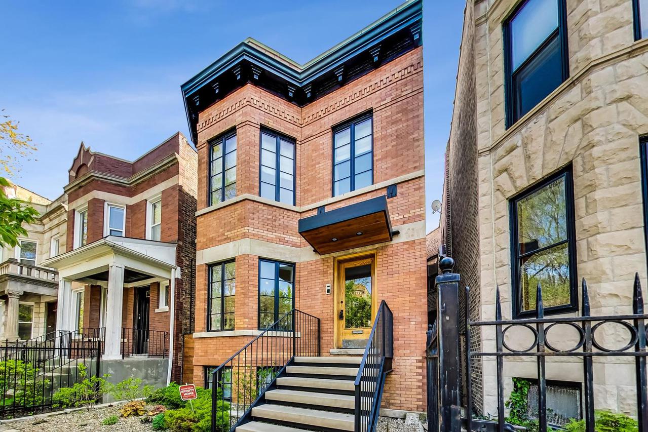 2444 N Albany Ave., Chicago, IL 60647