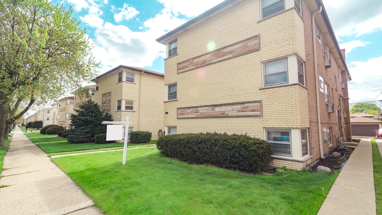 7418 N Harlem Ave. #2, Chicago, IL 60631