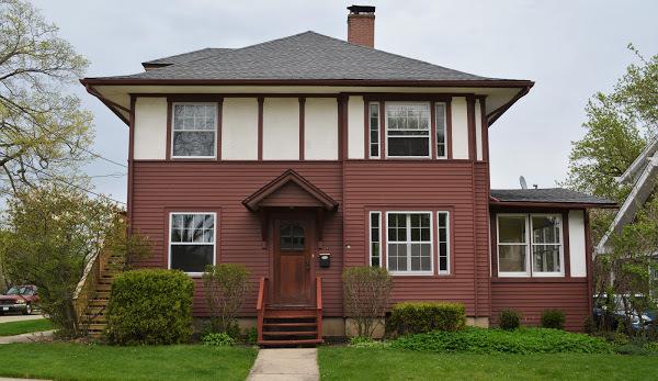 118 N 4th Ave., St. Charles, IL 60174