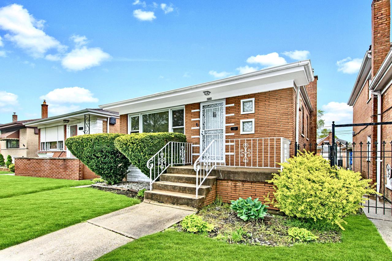 8131 S Wentworth Ave., Chicago, IL 60620